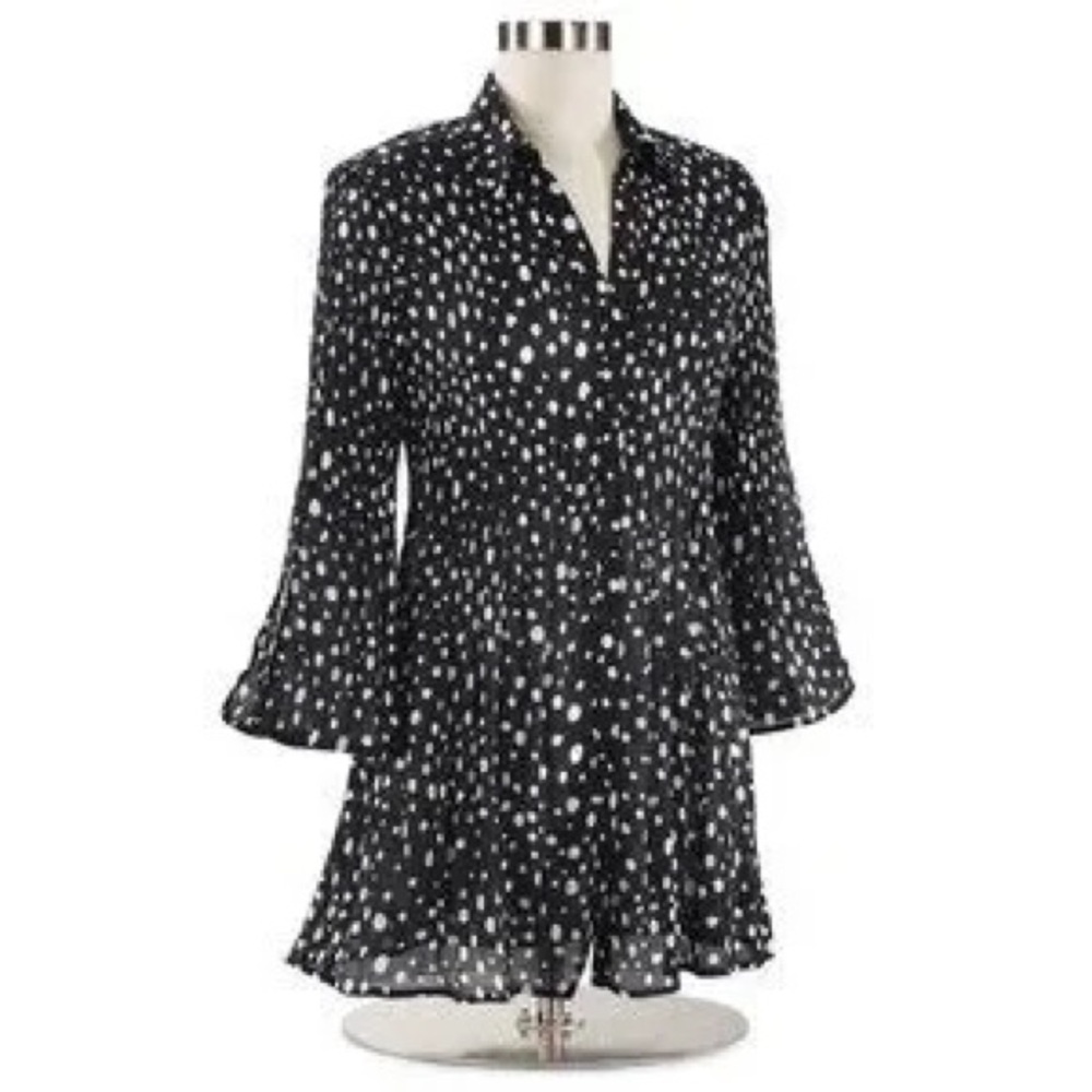 NorthStyle Black and White Polka Dot Top